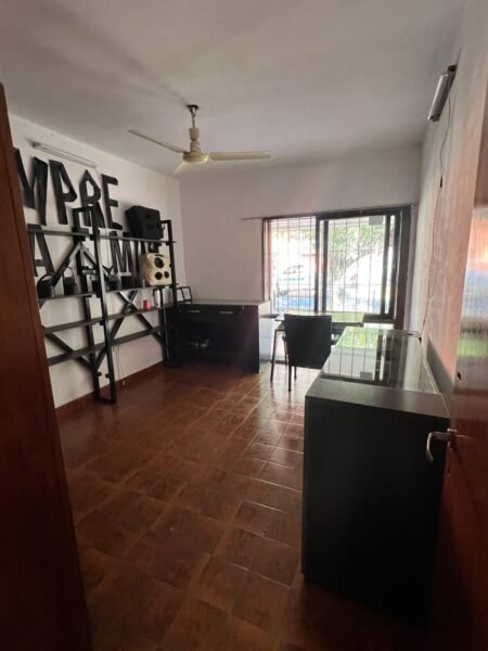 CASA + DEPARTAMENTOS BARRIO LOMITAS DE ORO