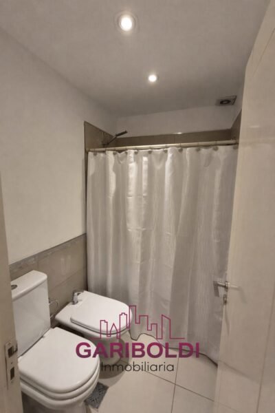 VENDO PERMUTO MORENO Y MAIPU