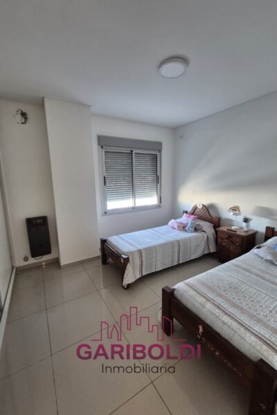 VENDO PERMUTO MORENO Y MAIPU