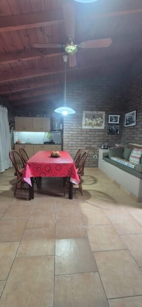 VENDO CASA 9 DE JULIO